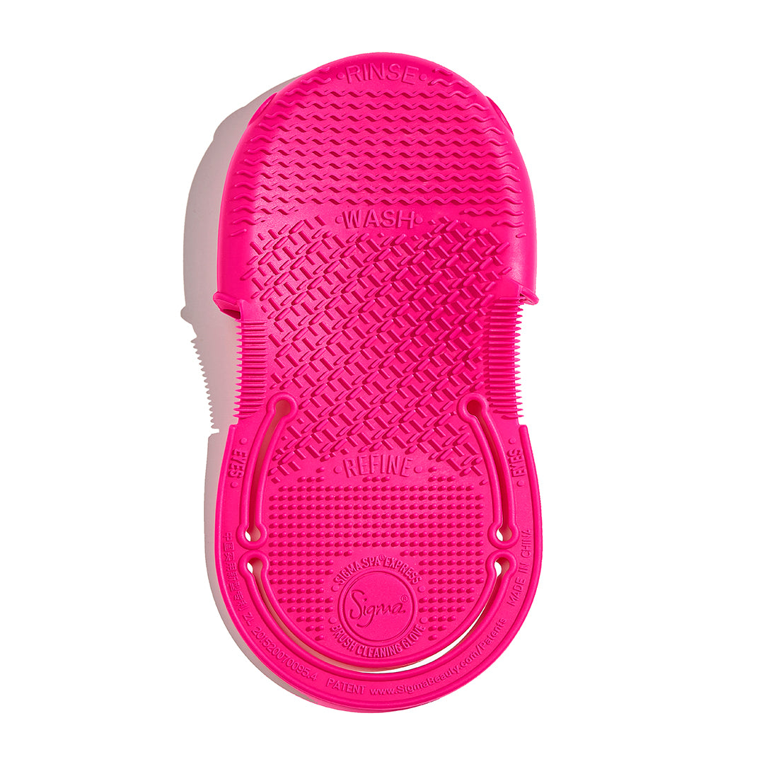 Sigma Spa® Express Brush Cleaning Glove