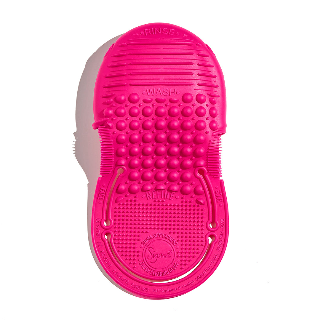Sigma Spa® Express Brush Cleaning Glove