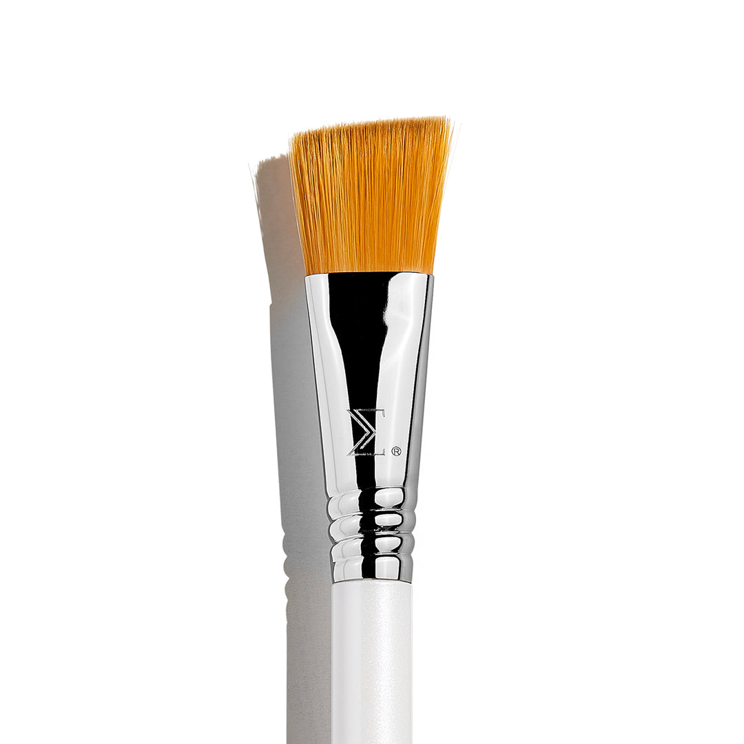 Skincare moisturizer brush by Sigma Beauty