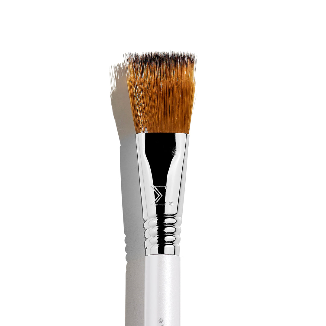 Skincare serum brush by Sigma Beauty