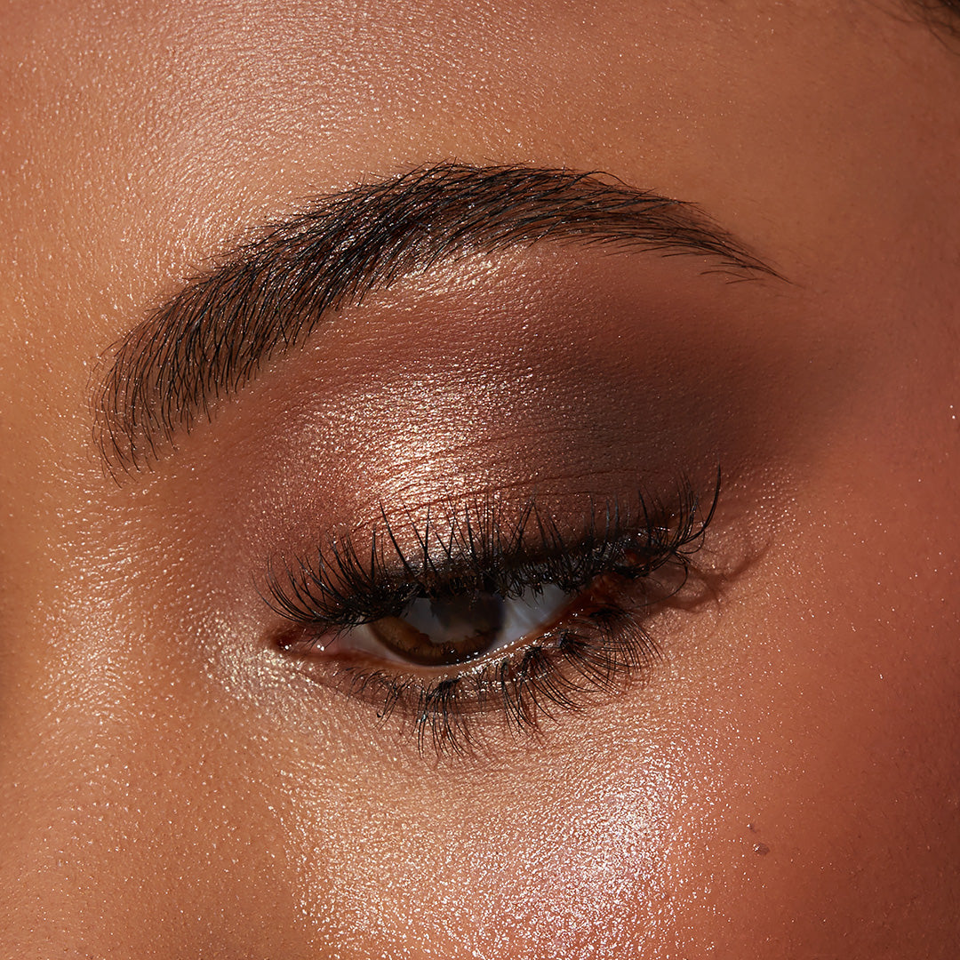 TIRAMISU EYESHADOW QUAD MACRO EYE LOOK