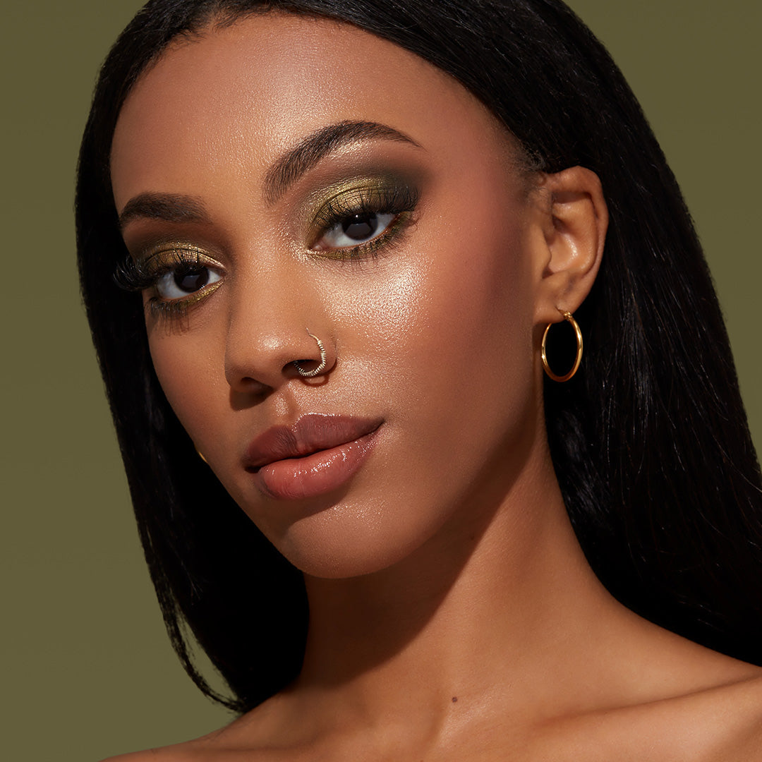 CARAMEL APPLE EYESHADOW QUAD MODEL