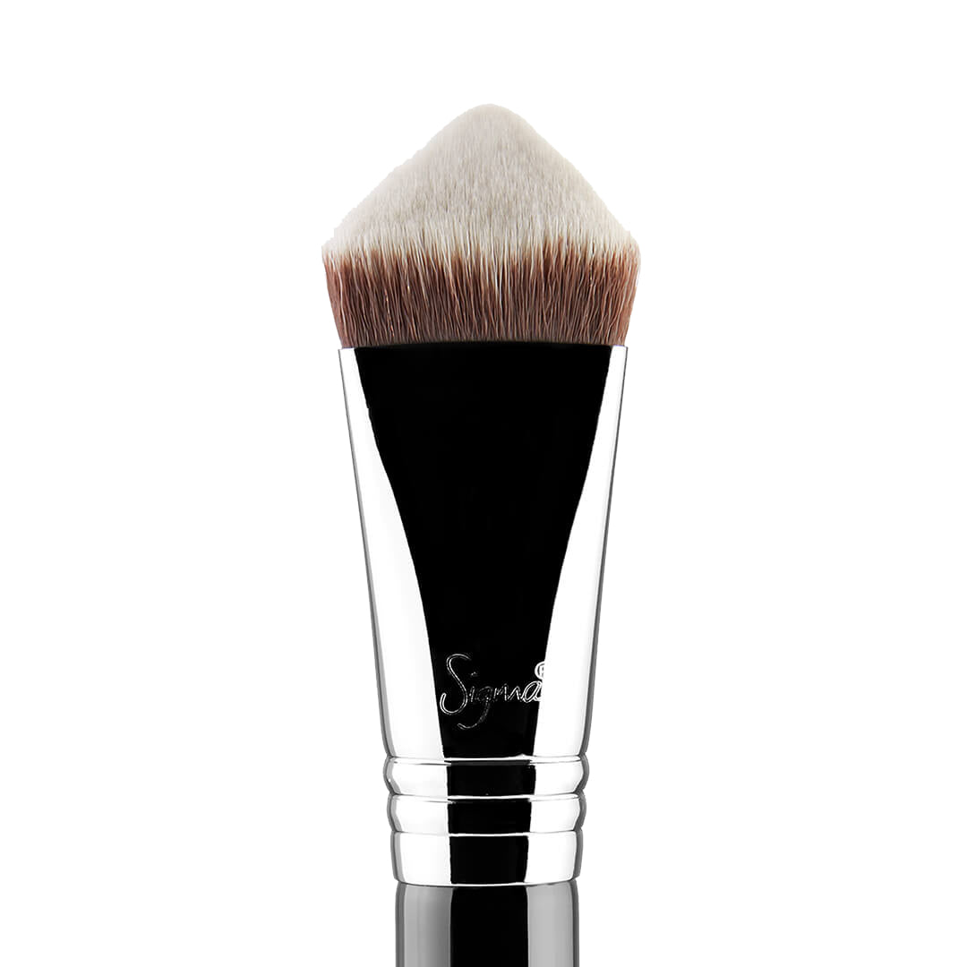 F87 Edge Kabuki Brush - Classic
