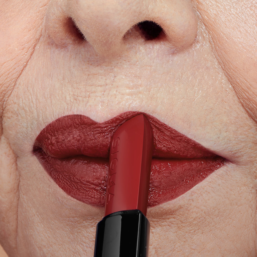 Infinity Point Lipstick - Scarlet
