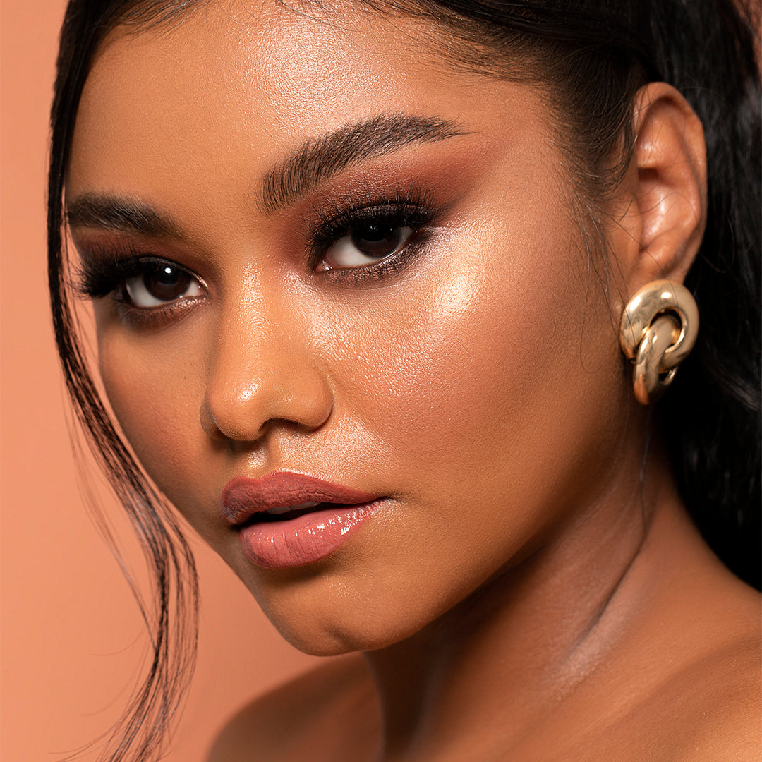 AMBIANCE EYESHADOW PALETTE MODEL