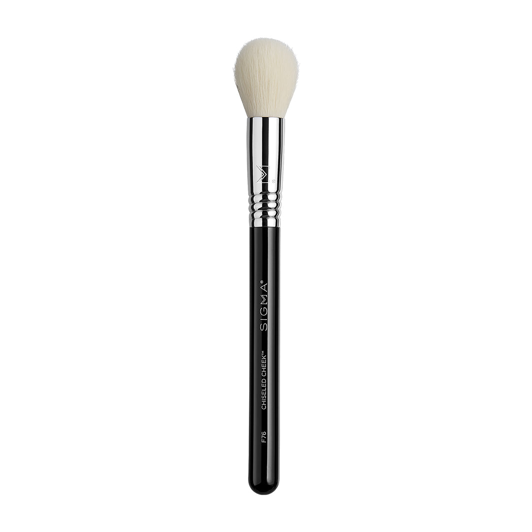 F76 CHISELED CHEEK™ BRUSH