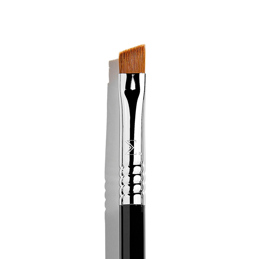 E68 Line Perfector™ Brush