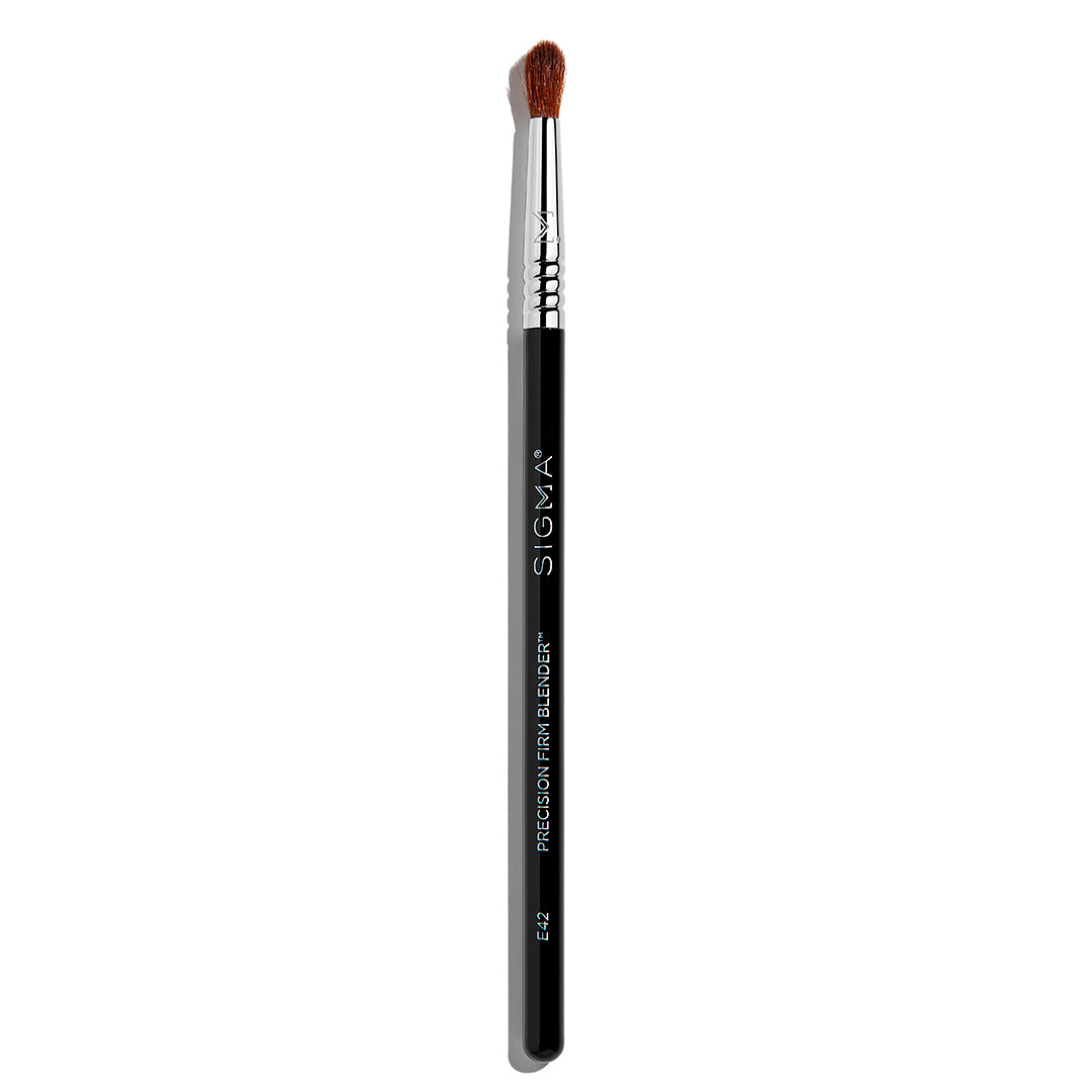 E42 Precision Firm Blender™ Brush