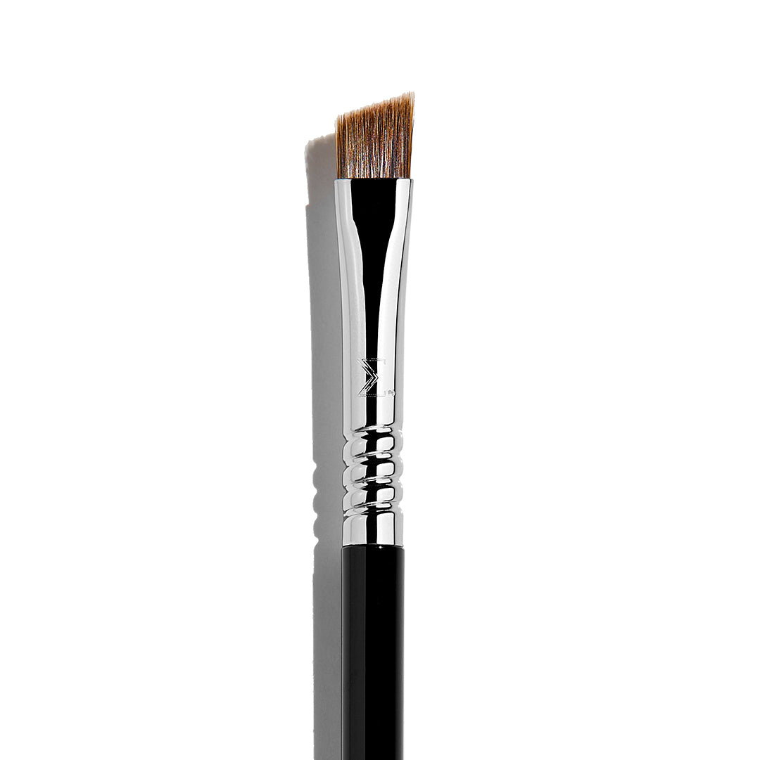 E75 Angled Brow Brush