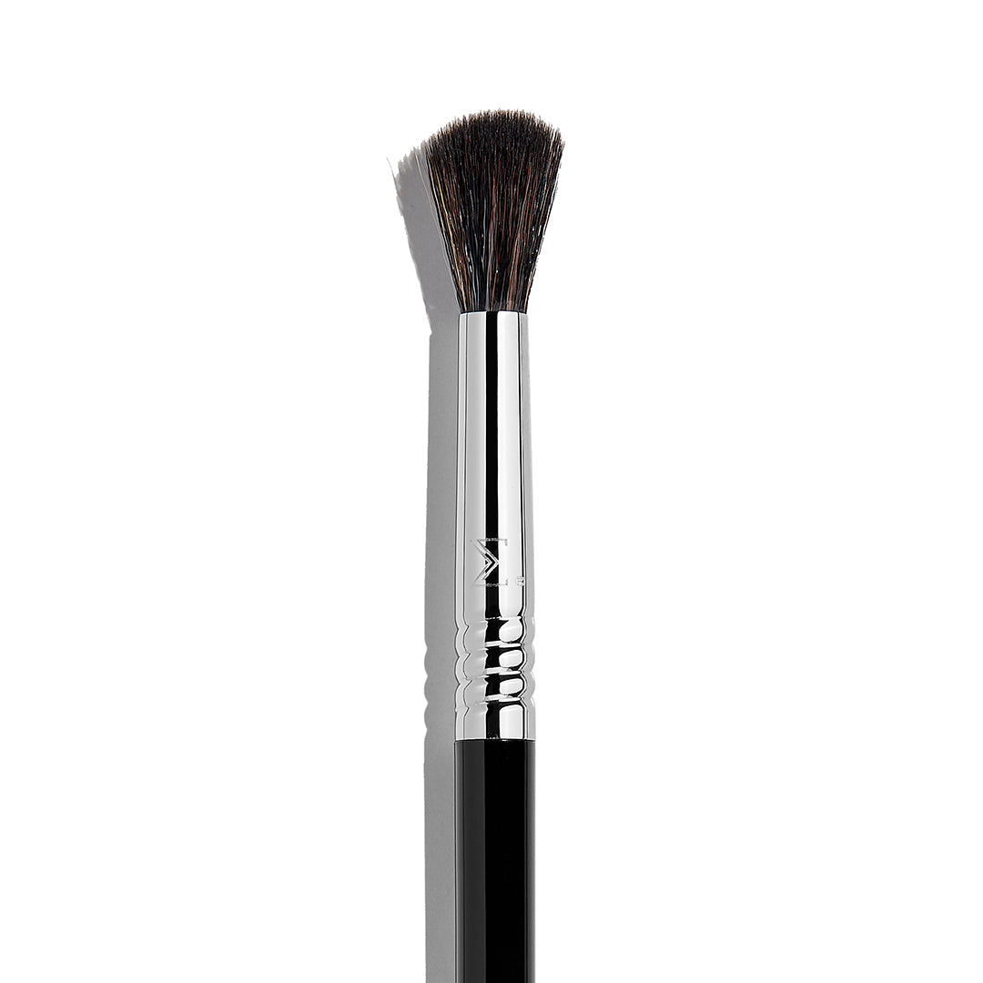 E35 Tapered Blending Brush - Black Bristle