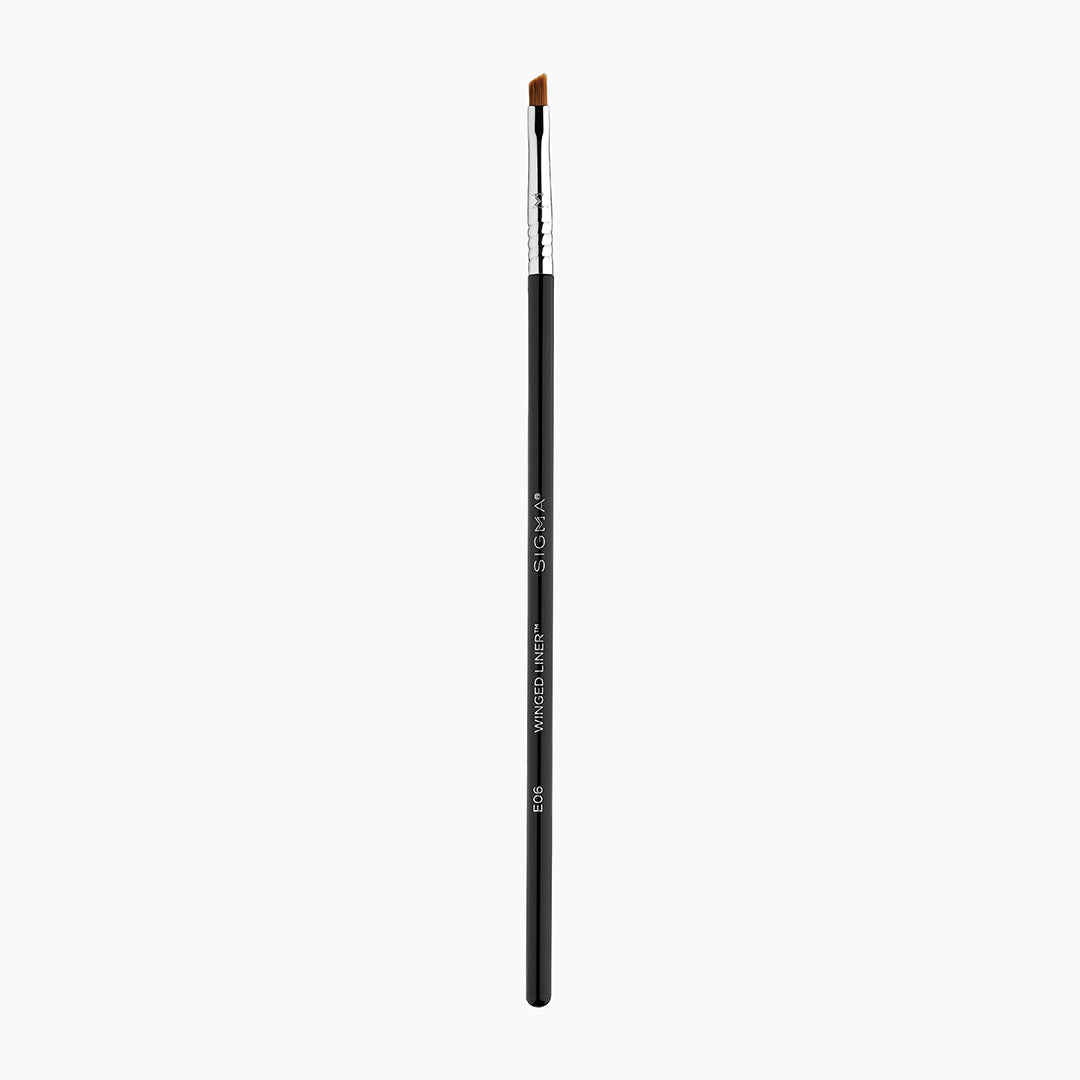 E06 WINGED LINER™ BRUSH