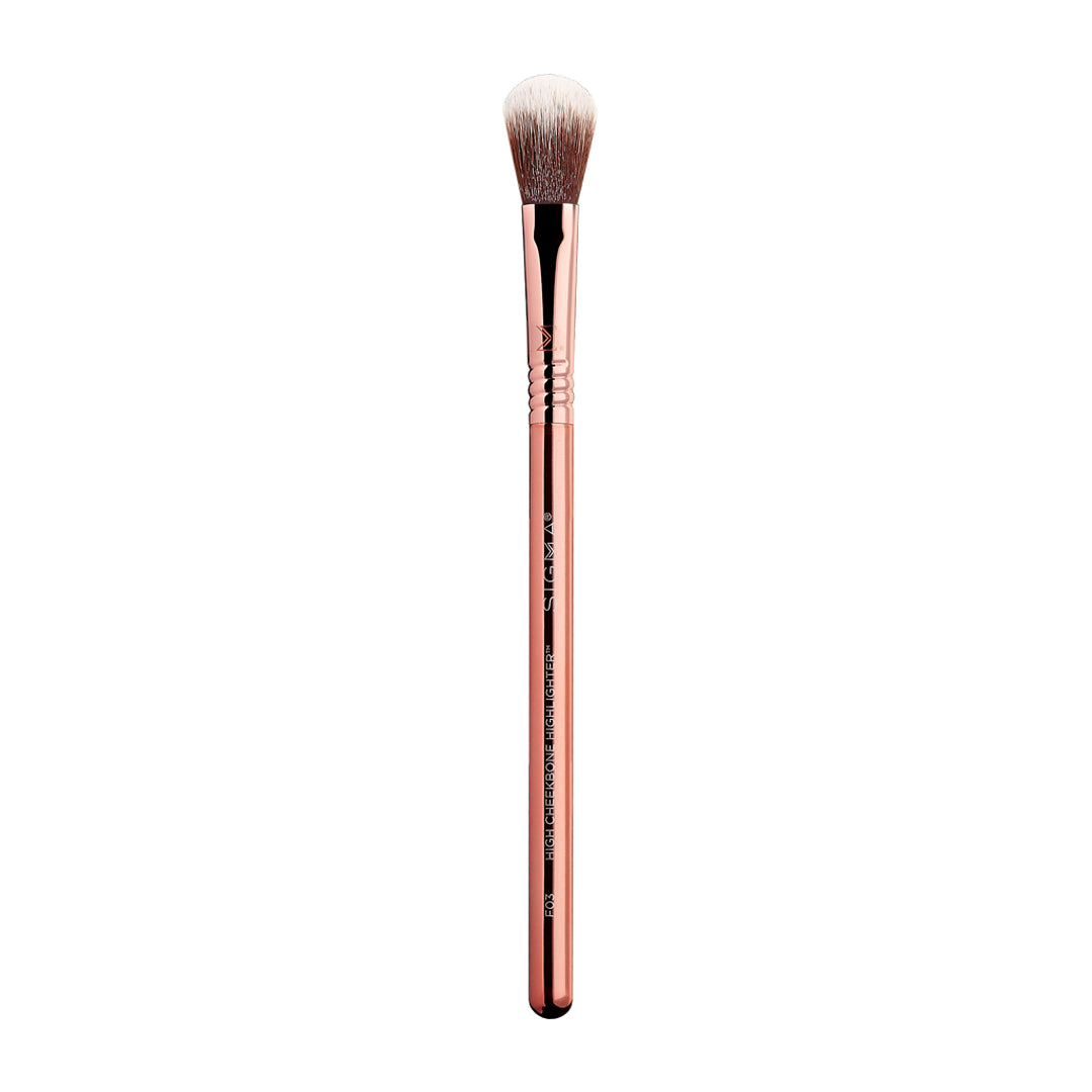 F03 High Cheekbone Highlighter™ - Iconic Brush - Sigma Beauty 