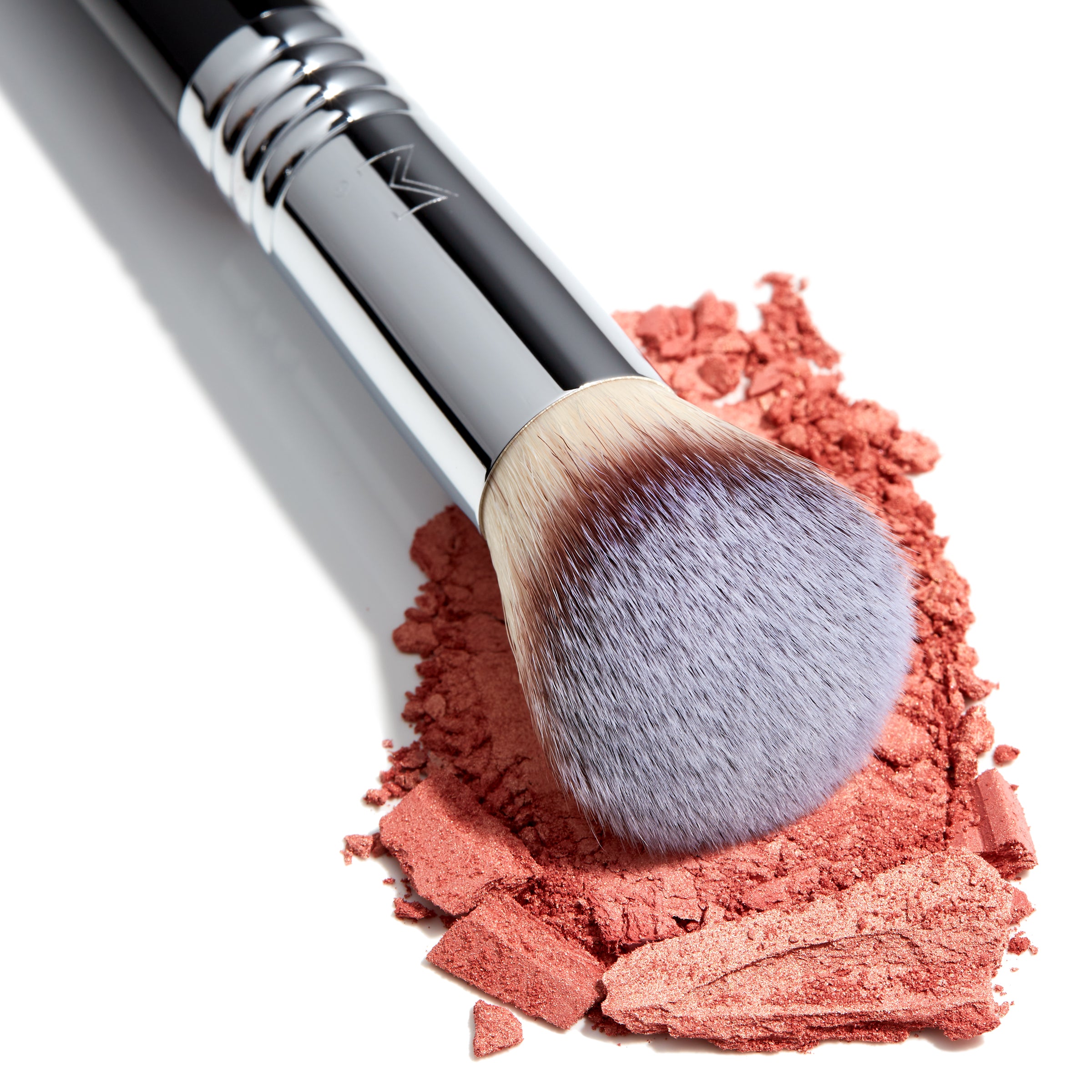F49 Soft Finish Cheek Brush