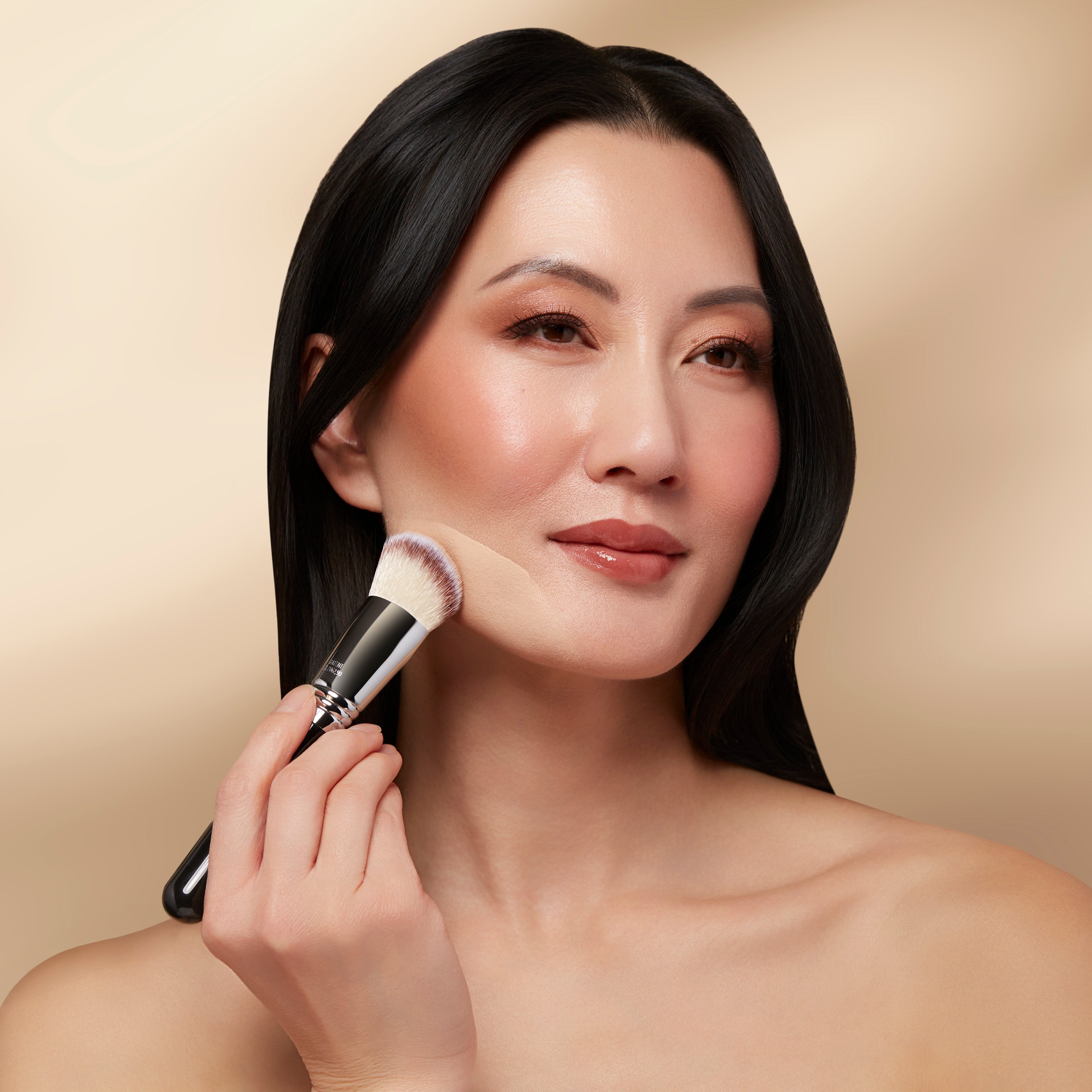 F52 Soft Finish Foundation Brush