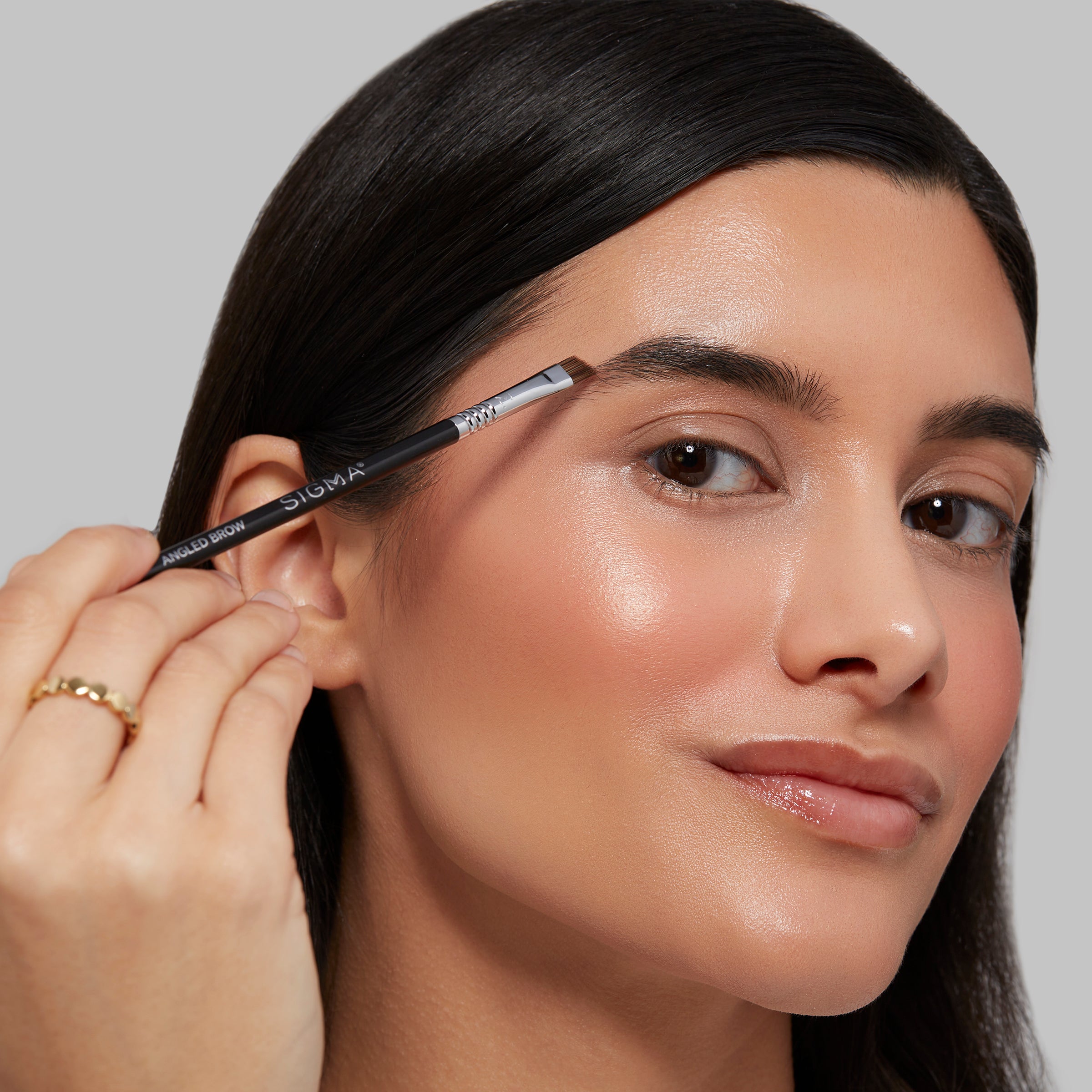 E75 Angled Brow Brush